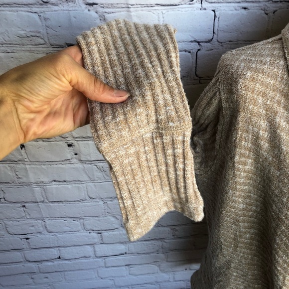 Evy’s Tree Sweater Jessica in Oatmeal Luxury Wrap Sweater Size Large / XL - Picture 9 of 14